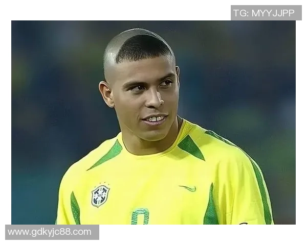 单身足球明星们的个人生活与职业成就全揭秘